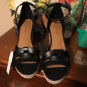 Black wedges Brand New w/tags size 10